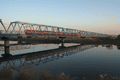 六郷鉄橋を映す多摩川